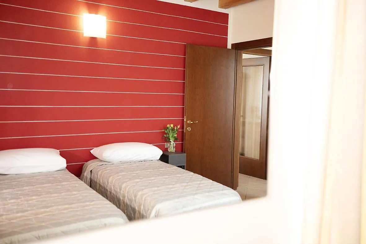 Salix Home Lazise Apartment