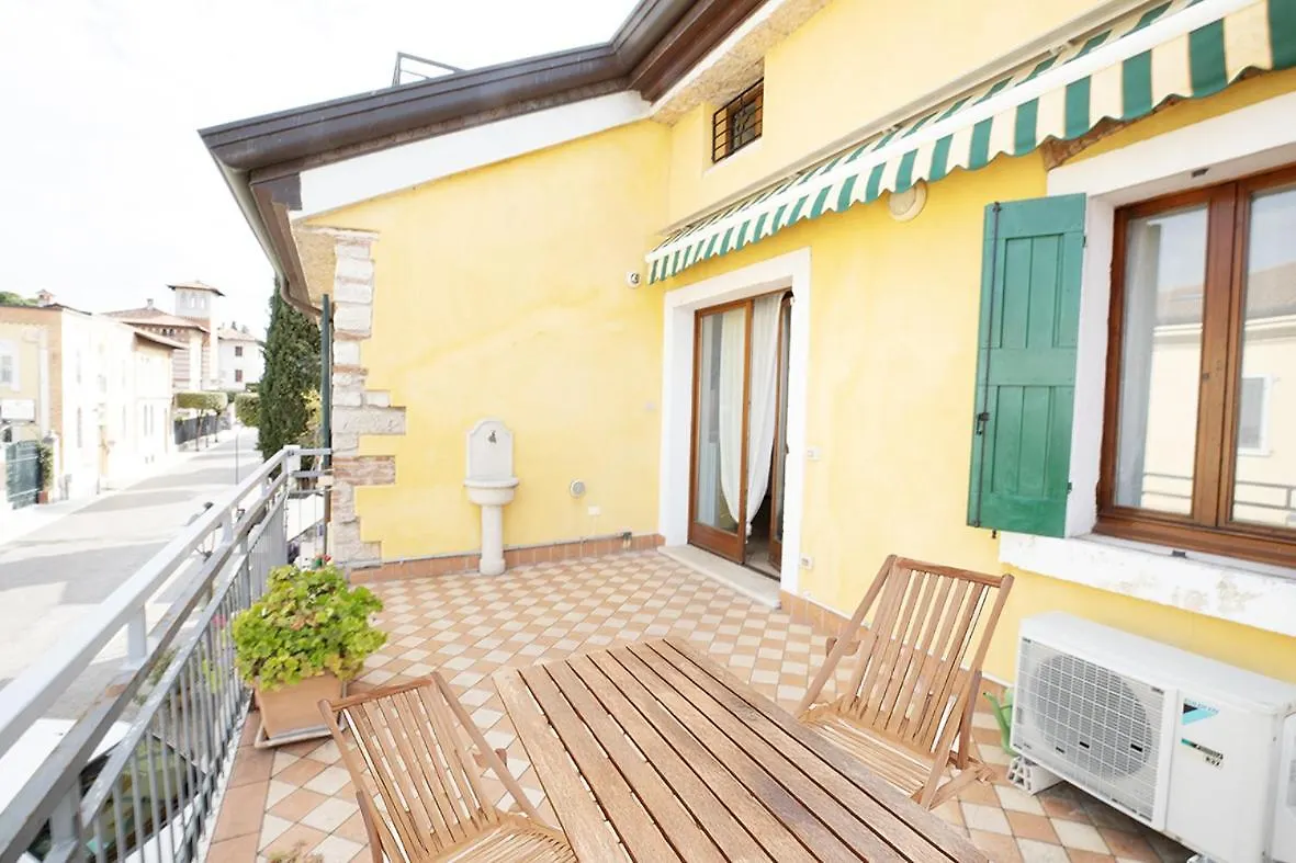 Apartment Salix Home Lazise Italy
