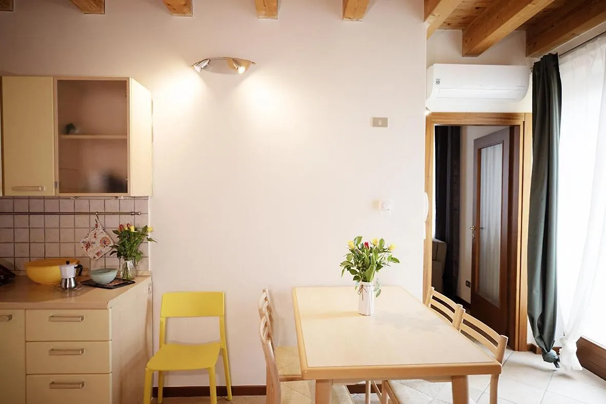Salix Home Lazise Apartment