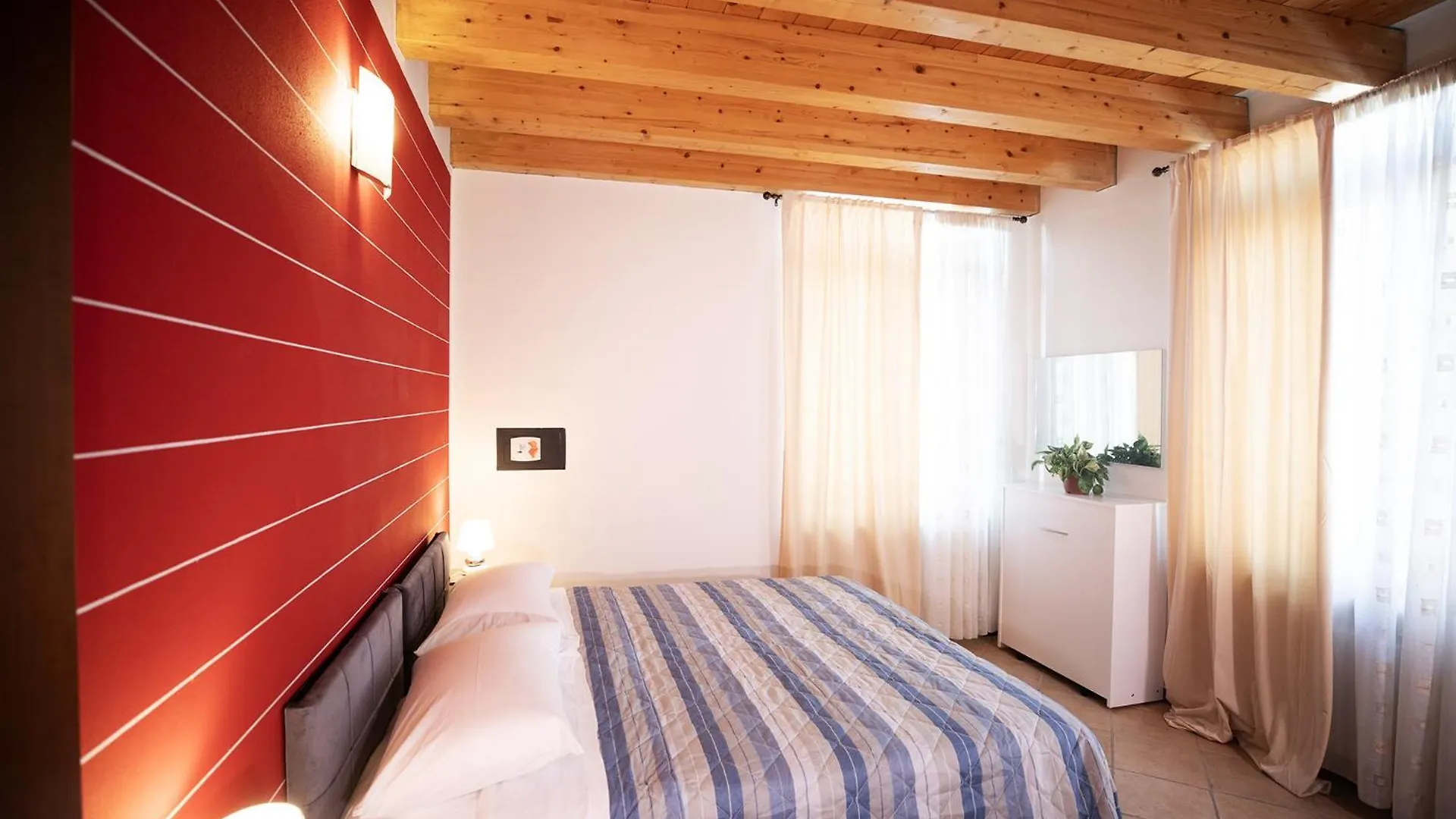 Salix Home Lazise 0*,  Italy