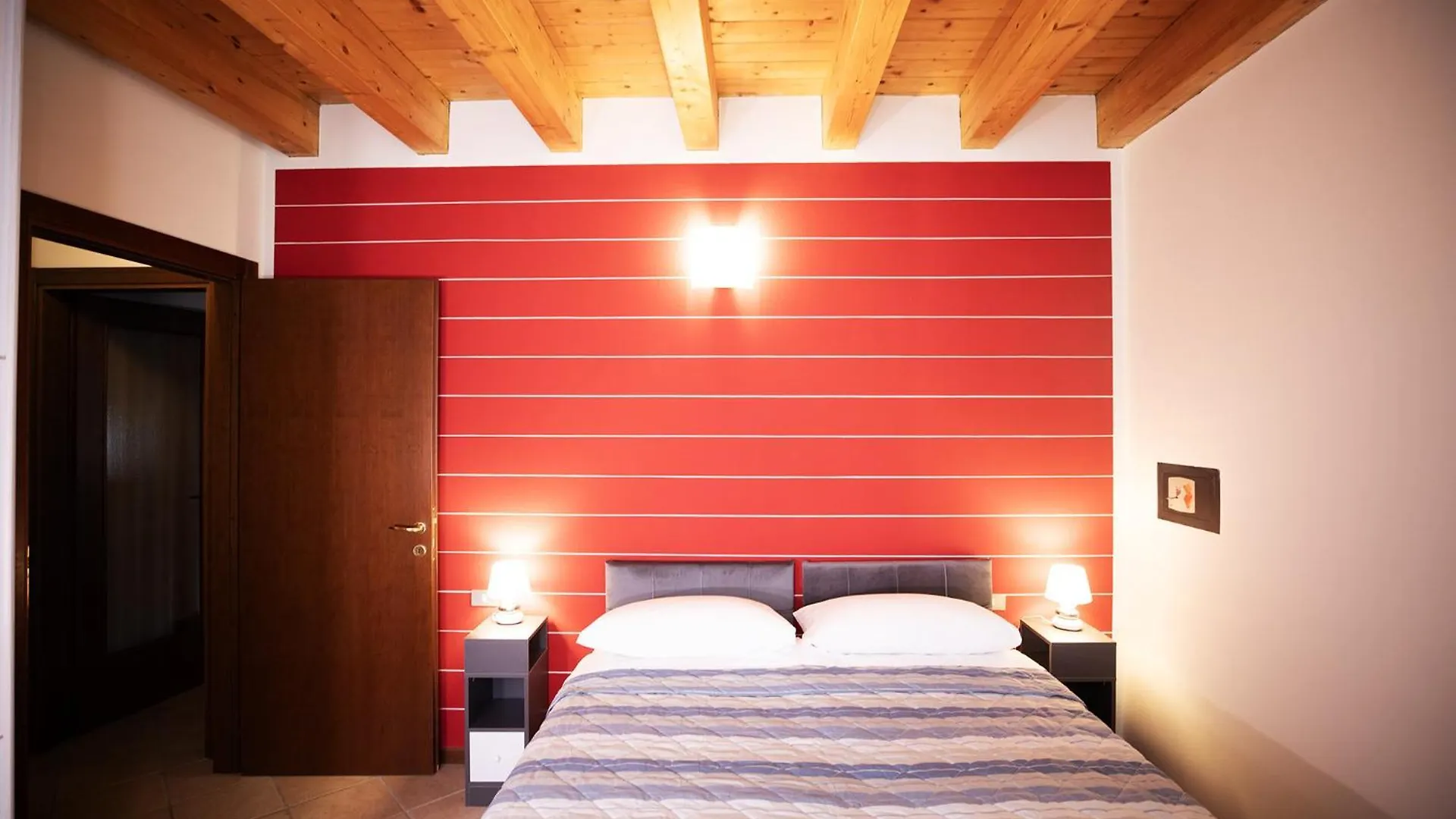 Salix Home Lazise Apartment